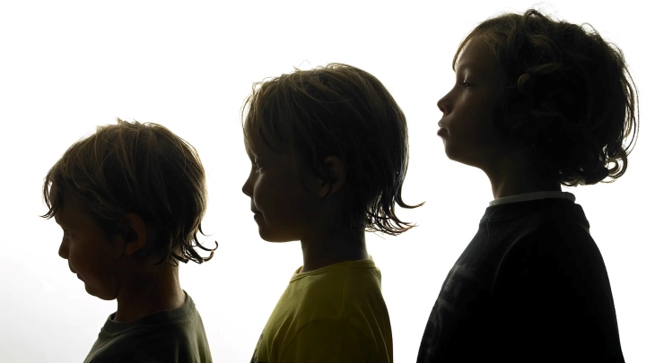 چرا ترتیب تولد میتواند در شخصیت فرد تاثیرگذار باشد؟ چرا ترتیب تولد میتواند در شخصیت فرد تاثیرگذار باشد؟