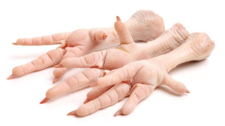 خواص پای مرغ برای لثه کودکان خواص پای مرغ برای لثه کودکان