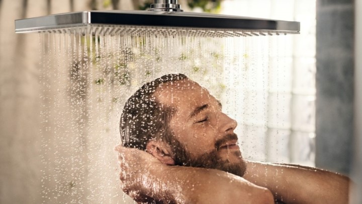 شستن هر روز مو از اشتباهاتی که هنگام دوش گرفتن مرتکب میشوید شستن هر روز مو از اشتباهاتی که هنگام دوش گرفتن مرتکب میشوید