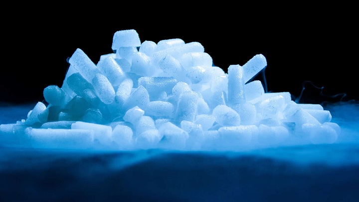 آیا یخ خشک خوراکی است؟