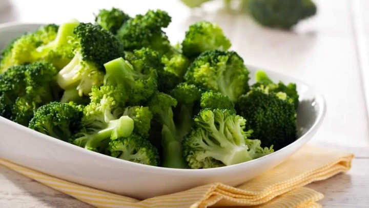 با مصرف روزانه کلم بروکلی سلامتی خود را تضمین کنید