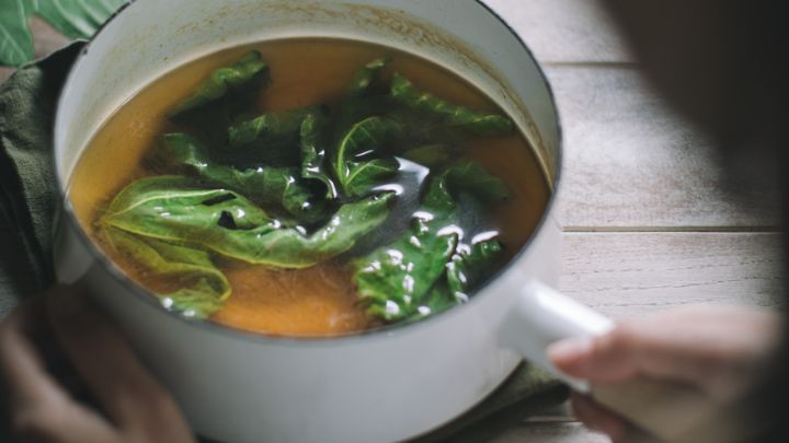 مراحل تهیه چای برگ انجیر مراحل تهیه چای برگ انجیر