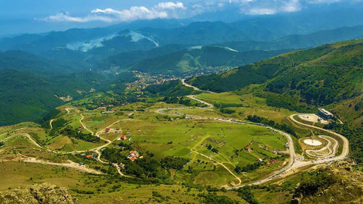 گردنه حیران برای مرداد ماه