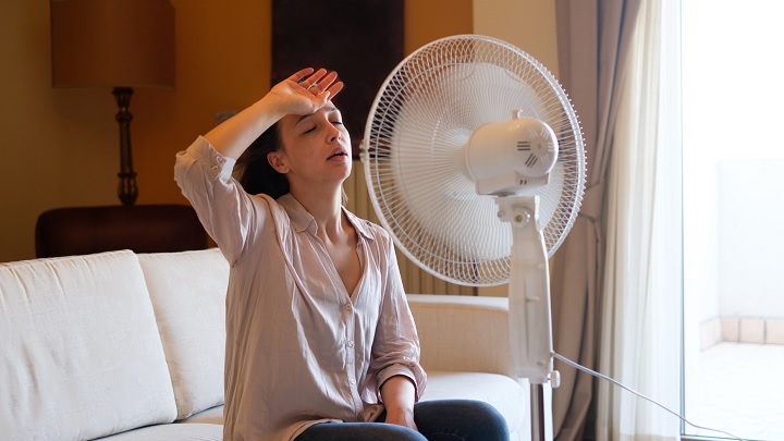 پرکاری تیروئید از دلایل عدم تحمل گرما پرکاری تیروئید از دلایل عدم تحمل گرما