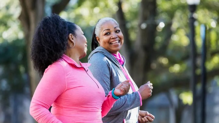ورزش کردن می‌توان افسردگی در دوران یائسگی را درمان کند