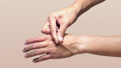 با این روش ببینید بدنتان آب کافی دارد یا نه