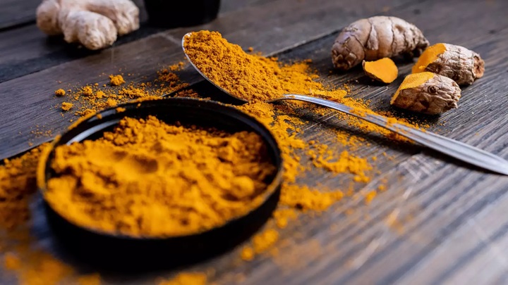 اهمیت تشخیص زردچوبه اصل از تقلبی