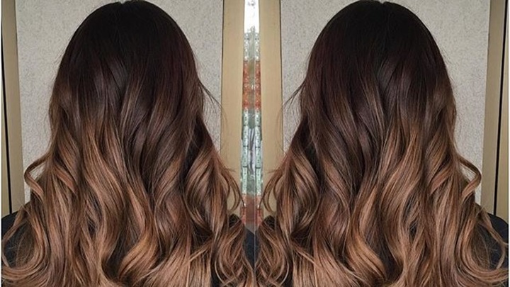 آمبره قهوه‌ای شکلاتی، کاراملی از رنگ موی پاییزی ترند 2024