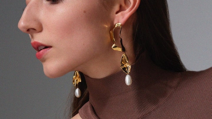 گوشوارههایی با طرحهای برف گوشوارههایی با طرحهای برف