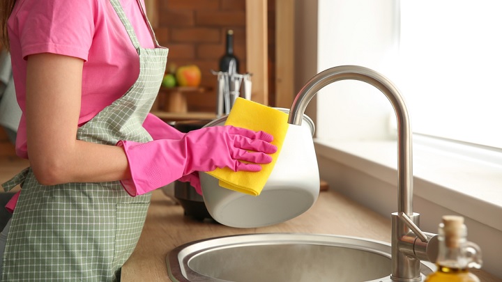 روش تمیز کردن زودپز برقی