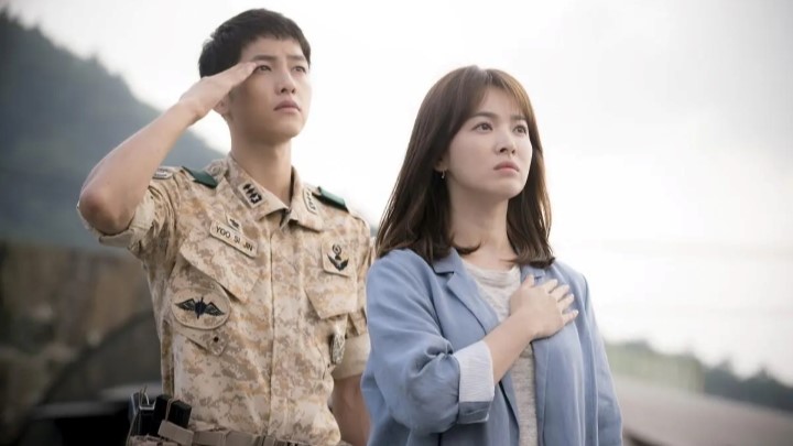 نسل خورشید (Descendants Of The Sun) از سریالهای کرهای که شخصیتهای زن قدرتمندی دارند نسل خورشید (Descendants Of The Sun) از سریالهای کرهای که شخصیتهای زن قدرتمندی دارند