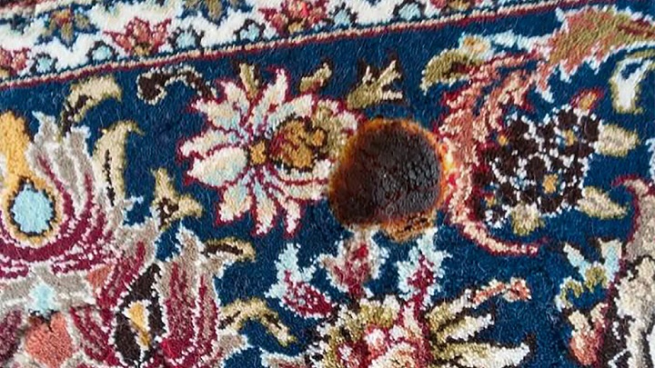 نکاتی که باید برای رفع سوختگی فرش بدانید نکاتی که باید برای رفع سوختگی فرش بدانید