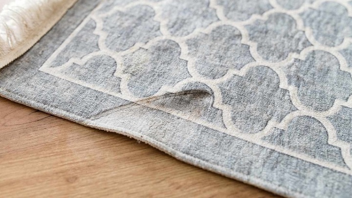 از این ترفندها برای رفع سوختگی فرش استفاده کنید از این ترفندها برای رفع سوختگی فرش استفاده کنید