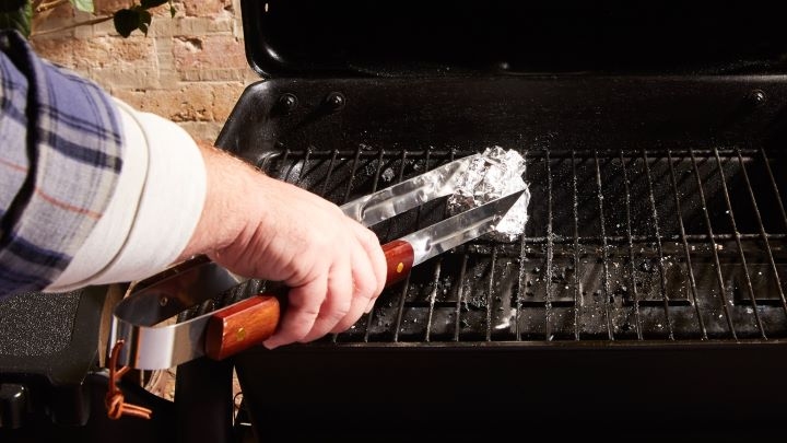 تمیز کردن باربیکیو یا کباب پز