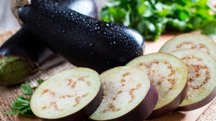 چگونه بادمجان خام را فریز کنیم؟ 2 روش طلایی چگونه بادمجان خام را فریز کنیم؟ 2 روش طلایی