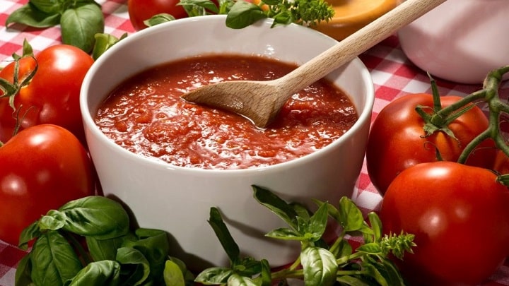 تهیه پوره گوجه فرنگی برای نگهداری طولانیمدت گوجه فرنگی تازه تهیه پوره گوجه فرنگی برای نگهداری طولانیمدت گوجه فرنگی تازه