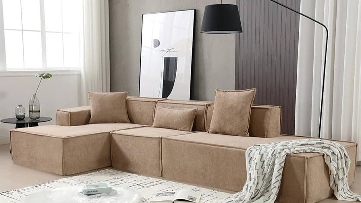 دیزاین خانه با مبل کرم