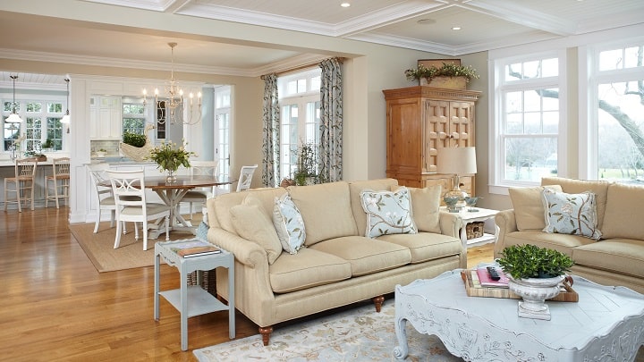 دیزاین خانه با مبل کرم