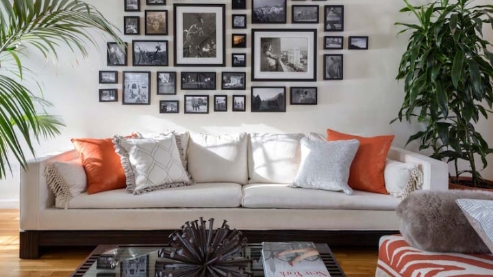 دیزاین مبل خاکستری با گیاهان دیزاین مبل خاکستری با گیاهان