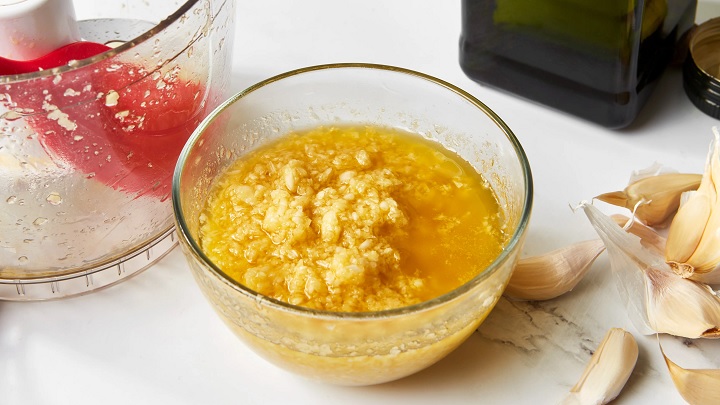 مراحل طرز تهیه حریره سیر و زنجبیل