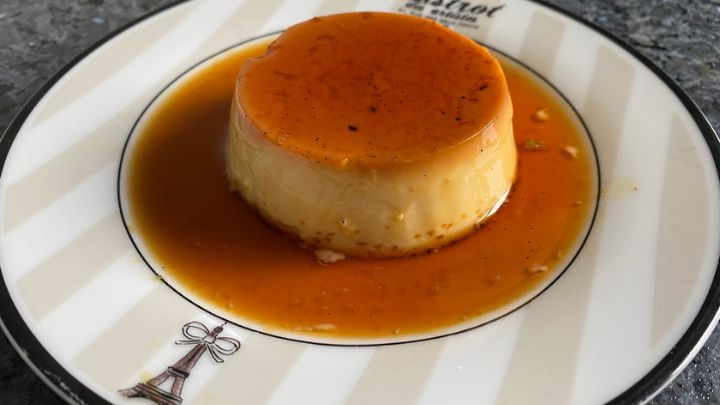 مراحل تهیه کرم کارامل خانگی مراحل تهیه کرم کارامل خانگی