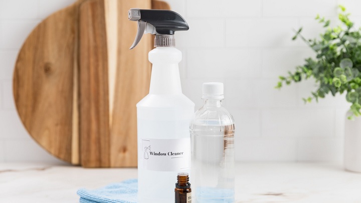 روش درست کردن شیشه پاک کن خانگی روش درست کردن شیشه پاک کن خانگی