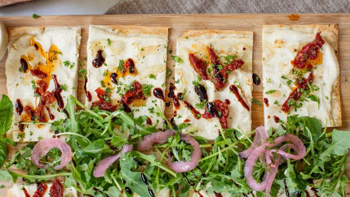 نکات و فوت و فنهای تهیه پیتزا فوری در خانه نکات و فوت و فنهای تهیه پیتزا فوری در خانه