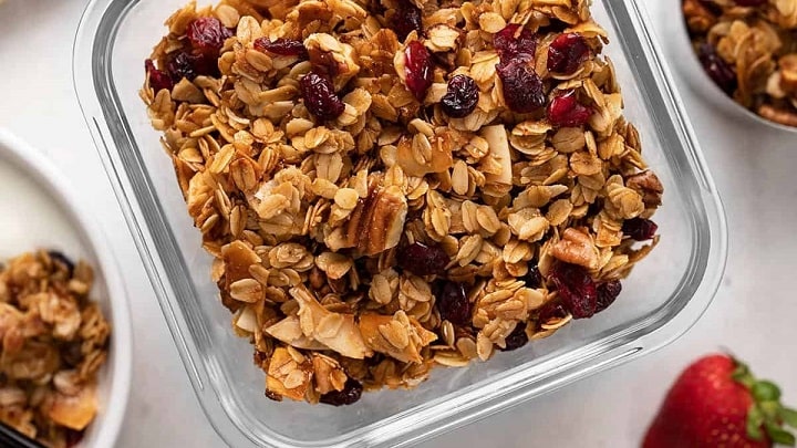 طرز تهیه گرانولا خانگی، تغذیه سالم و فوری برای دانش آموزان طرز تهیه گرانولا خانگی، تغذیه سالم و فوری برای دانش آموزان