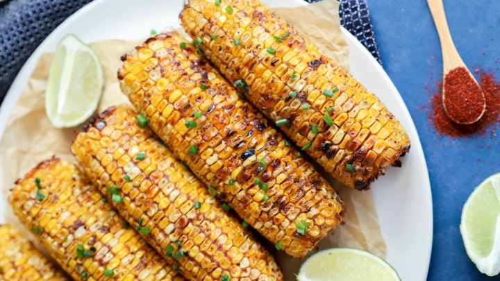 نکات تهیه بلال با هر 3 روش (گاز،فر و با پوست) نکات تهیه بلال با هر 3 روش (گاز،فر و با پوست)