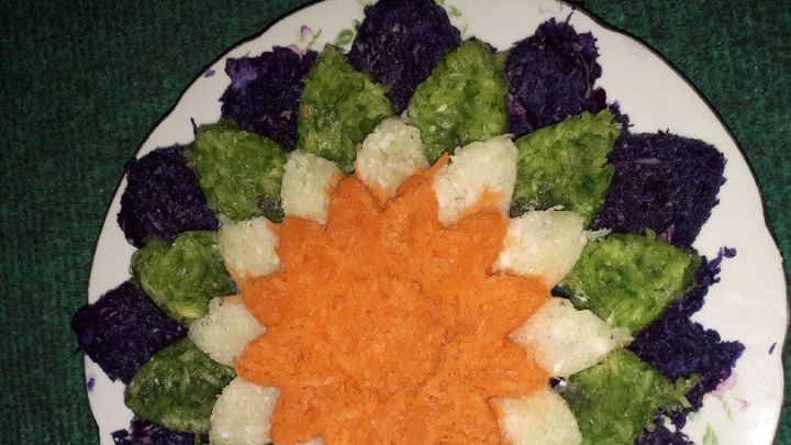 ایدههای جدید و جذاب برای تزیین سالاد ایدههای جدید و جذاب برای تزیین سالاد