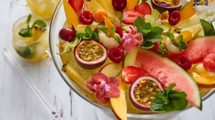 برای تهیه سالاد جذاب و متفاوت به 4 نکته طلایی زیر توجه کنید برای تهیه سالاد جذاب و متفاوت به 4 نکته طلایی زیر توجه کنید