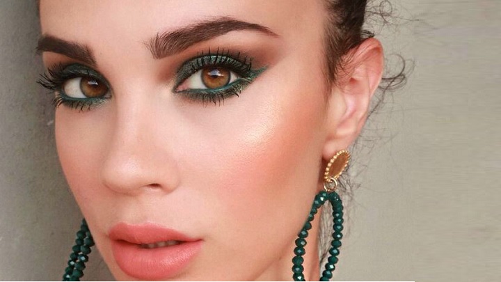 آرایش چشم با رنگ سبز؛ چشمانی زیباتر از هر زمان