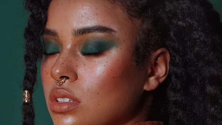 نکاتی که باید در مورد آرایش چشم مدرن با رنگ سبز بدانید