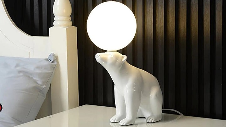 خانه ای پرنور و جذاب با آباژورهای ترند