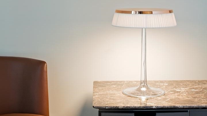 آباژورهای رومیزی ترند و مدرن سال 1403 آباژورهای رومیزی ترند و مدرن سال 1403