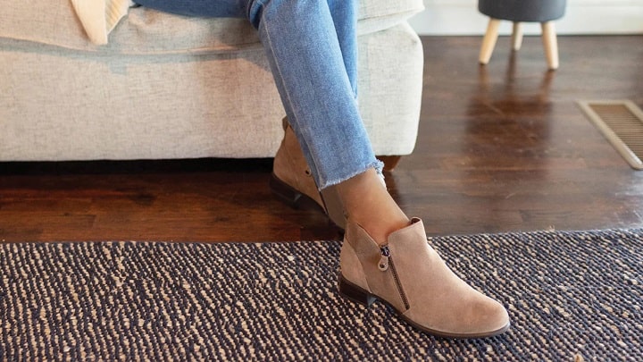 بوت پاییزه رنگ کرم پرطرفدار