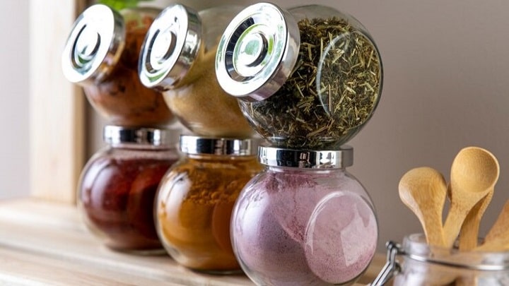 ظروف شیشهای آشپزخانه برای دیزاین آشپزخانه ظروف شیشهای آشپزخانه برای دیزاین آشپزخانه