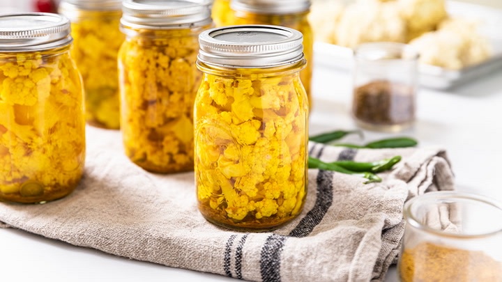 طرز تهیه ترشی گل کلم و موسیر