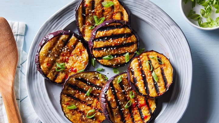 6 ترفند جلوگیری از سیاه شدن بادمجان 6 ترفند جلوگیری از سیاه شدن بادمجان