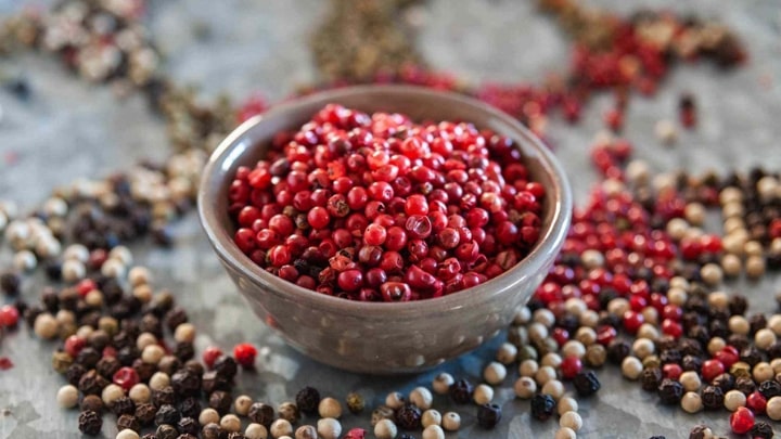 نکات مهمی که در مورد استفاده از ماسک موهای مختلف با فلفل قرمز باید بدانید 