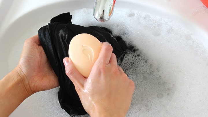 بهترین روش شستن لباس زیر