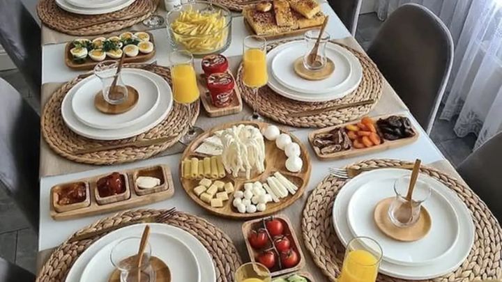 چیدمان میز شام ایرانی