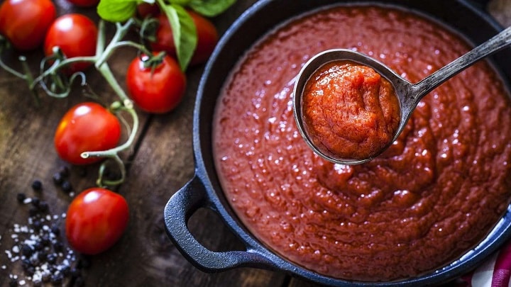 دلایل شیرین شدن رب گوجه فرنگی خانگی که باید بدانید دلایل شیرین شدن رب گوجه فرنگی خانگی که باید بدانید