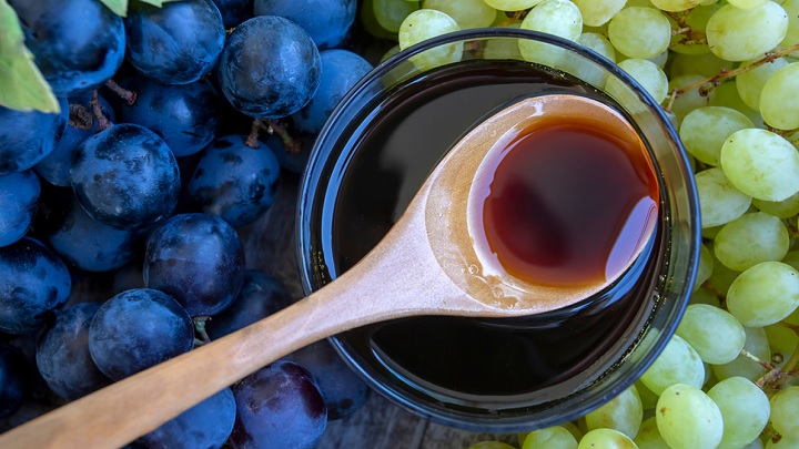 نگهداری شیره انگور در ظرف مرطوب از علل ترش شدن شیره انگور نگهداری شیره انگور در ظرف مرطوب از علل ترش شدن شیره انگور