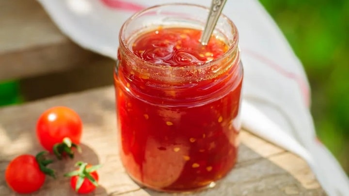 مراحل تهیه مربا گوجه فرنگی مراحل تهیه مربا گوجه فرنگی