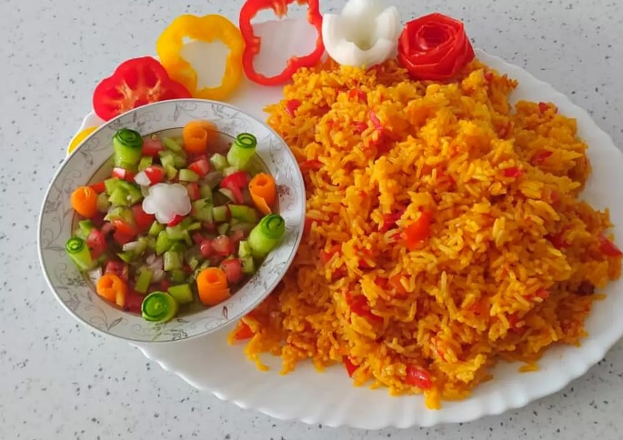 دمی گوجه با ته انداز مرغ زغفرانی دمی گوجه با ته انداز مرغ زغفرانی