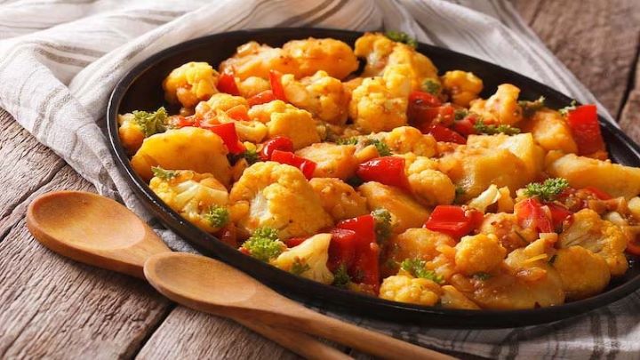 خورش گل کلم با گوجه