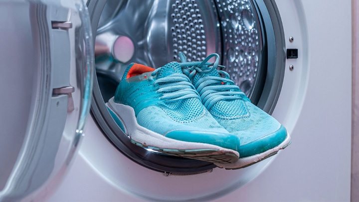 نکاتی که باید در مورد شستن کفش در ماشین لباسشویی بدانید نکاتی که باید در مورد شستن کفش در ماشین لباسشویی بدانید