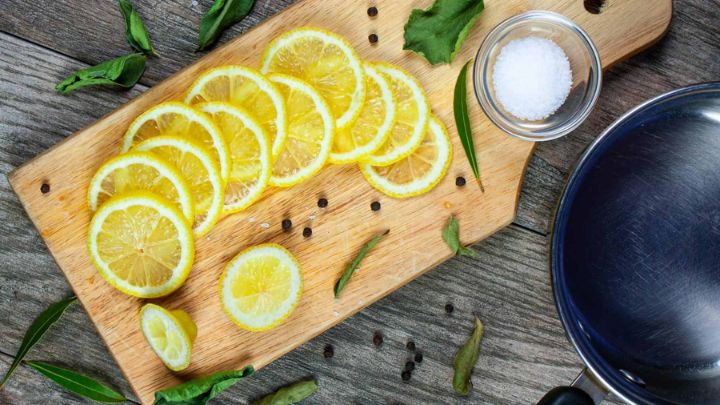 روش بسیار ساده برای جلوگیری از تلخ شدن لیموترش در فریزر روش بسیار ساده برای جلوگیری از تلخ شدن لیموترش در فریزر