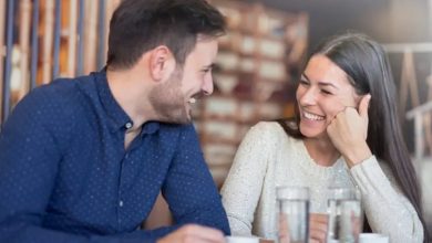13 نشانه زنانی که همیشه محبوب همسرشان هستند